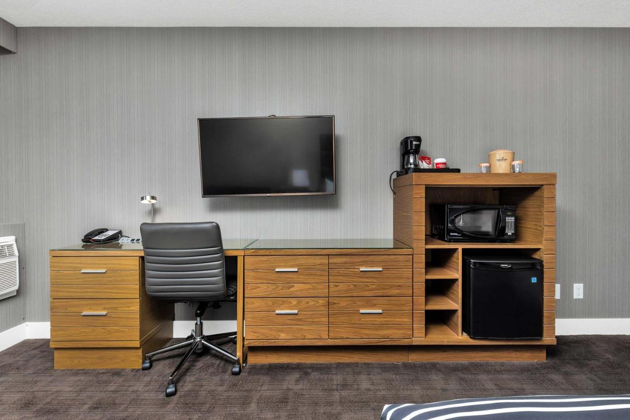 Sandman Hotel Grande Prairie Εξωτερικό φωτογραφία